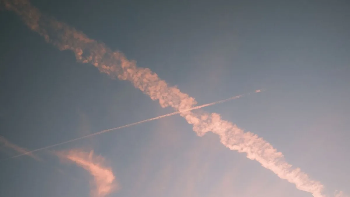 NASA, M87 kara deliğinden çıkan jetin yeni görüntülerini paylaştı